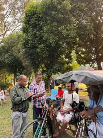 A cycle-rickshaw, a new start